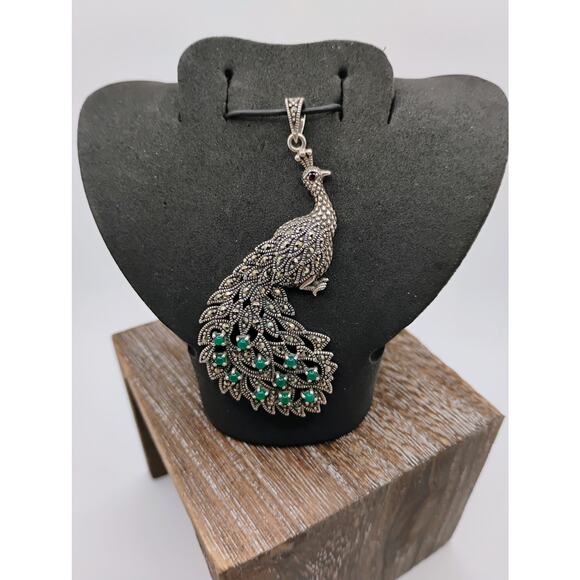 Vintage Peacock Marcosite and Green Onyx Pendant - Picture 2 of 5